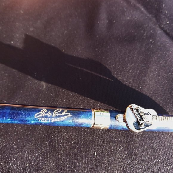 ELVIS PRESLEY PEN AND WOODEN PEN BOX HOLDER - Picture 6 of 11